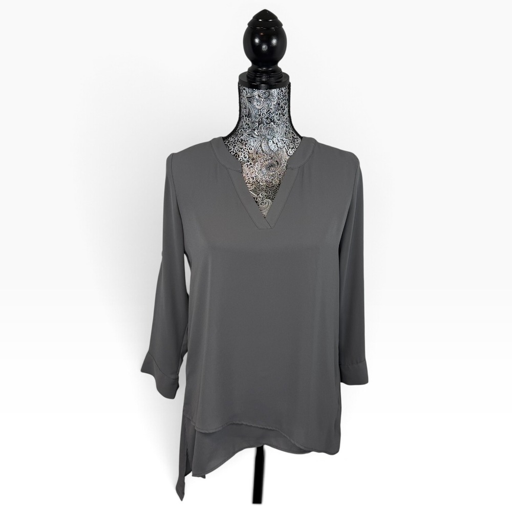New York & Company Gray Asymmetrical Hem V Neck Tunic Blouse XS Roll Tab Sleeve